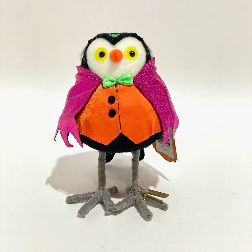2025 Hyde and EEK Featherly Friends Charmer Vampire Halloween Bird Figurine NEW
